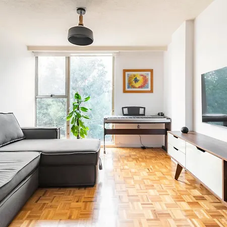 P403 - 3Br - 1Bth Apartment
